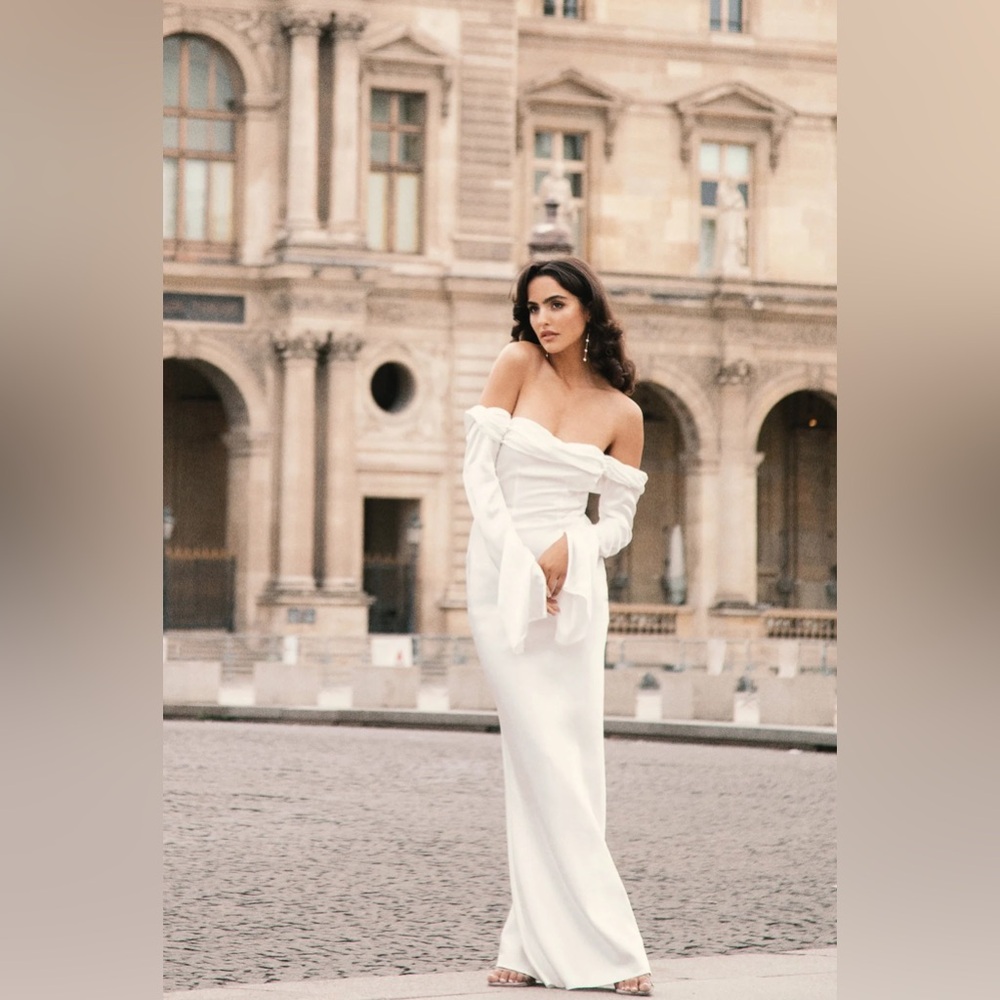 Meshki Elegant White Off-Shoulder Bridal Dress